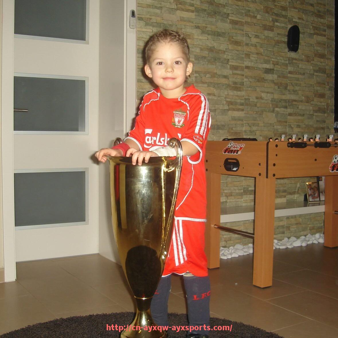 爱游戏体育-西甲2014赛季赛程安排及重点比赛回顾